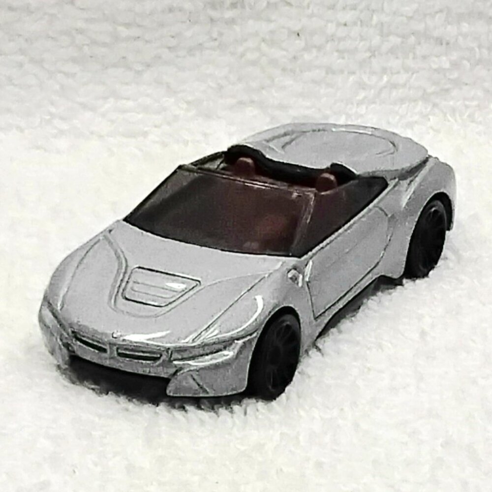 4/$20 Mint 2018 Mattel BMW I8 Roadster Hot Wheel FXB49!!